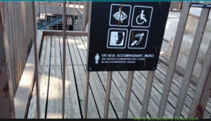 Accessibility signs at the Eiffel tower